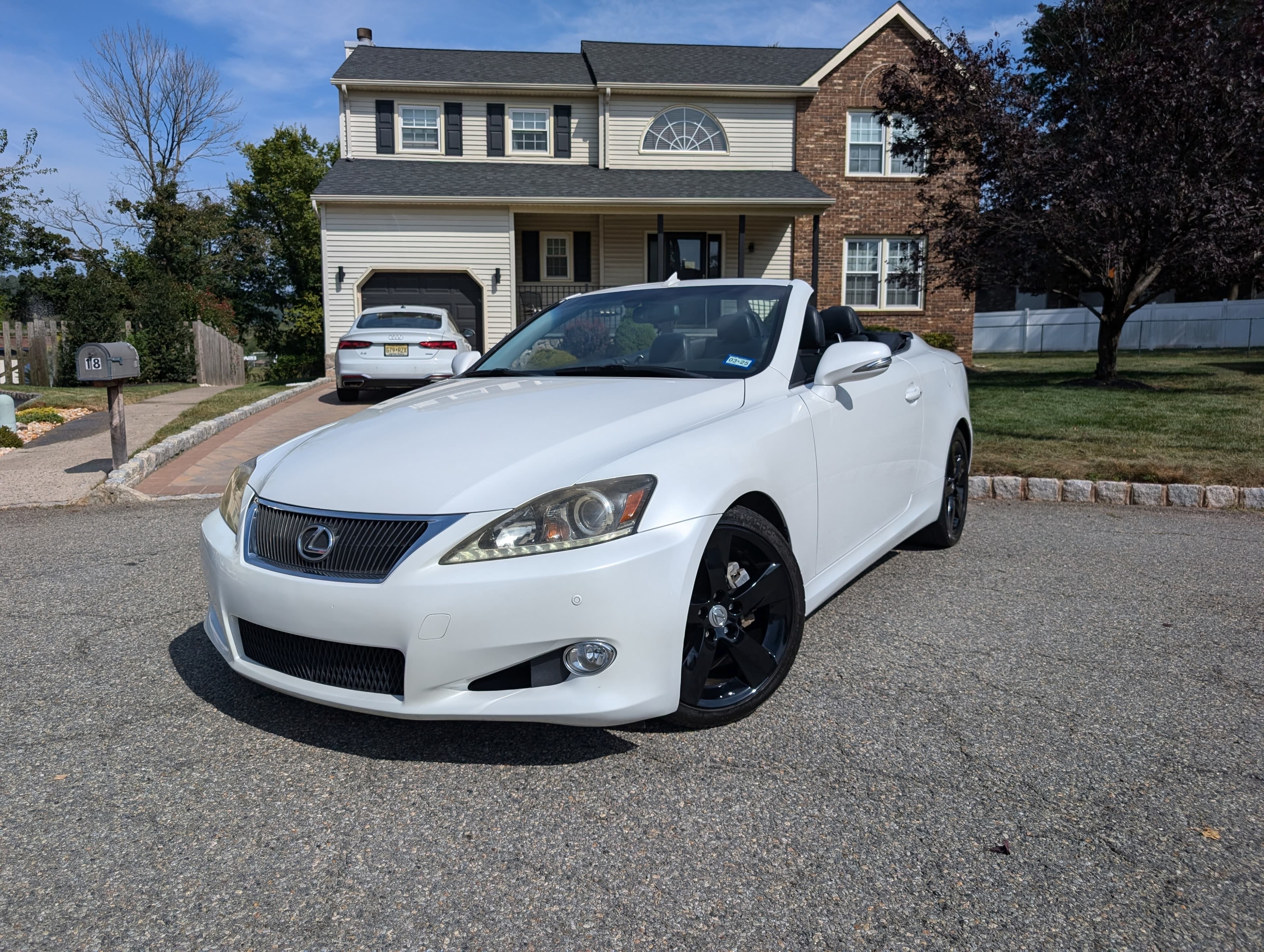 Lexus IS