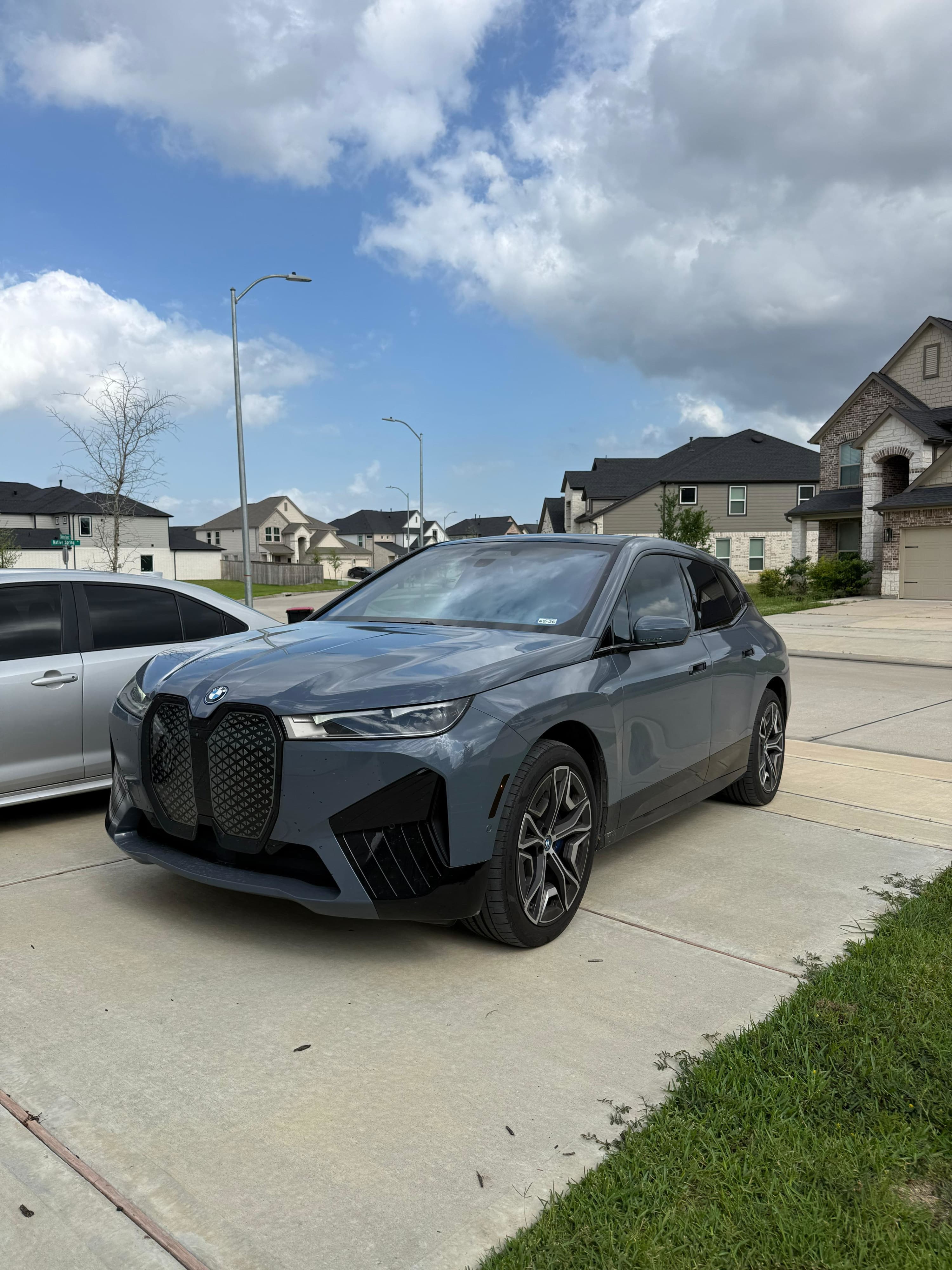 BMW iX